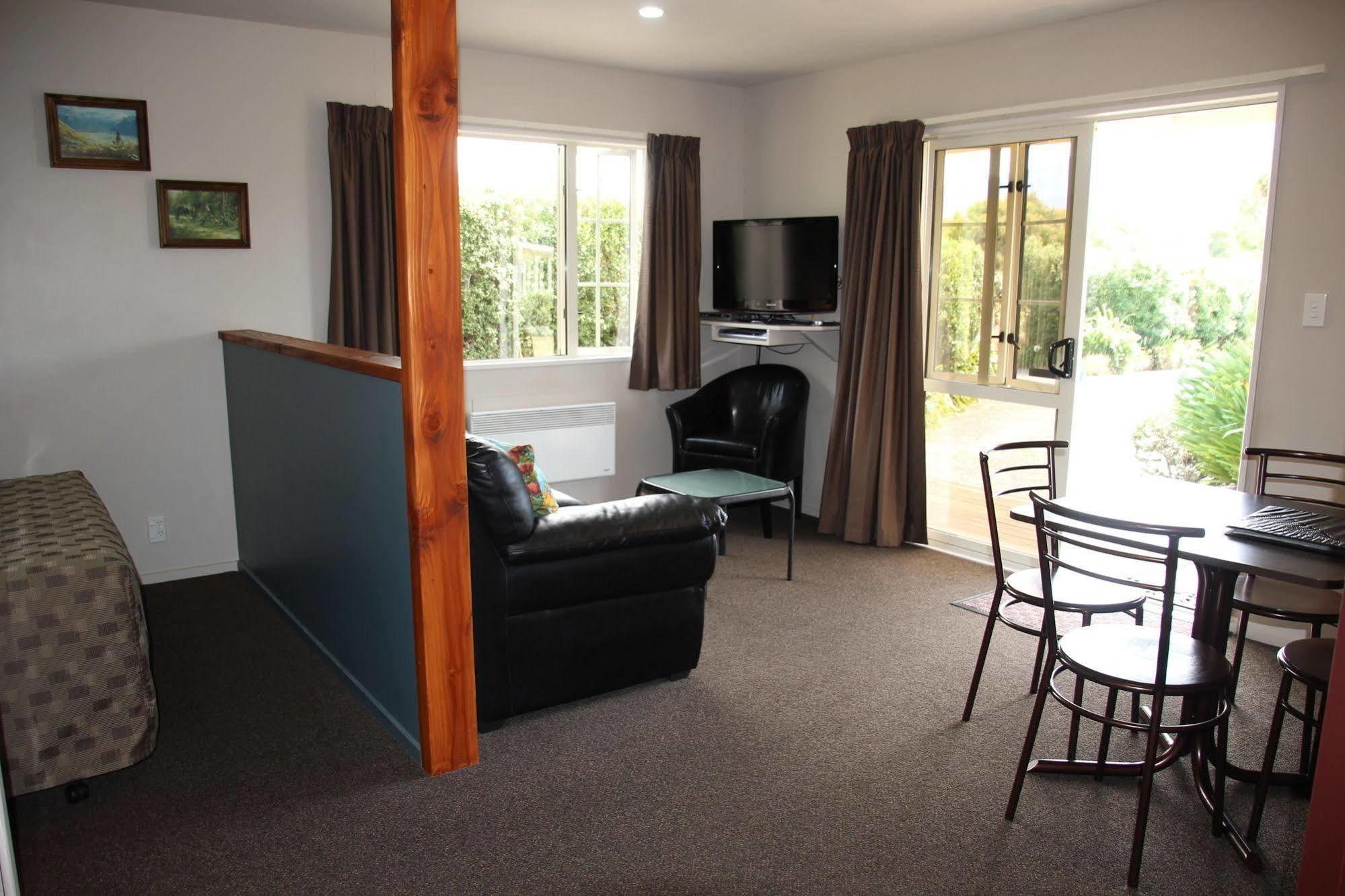 Kaikoura Cottage Motels Экстерьер фото