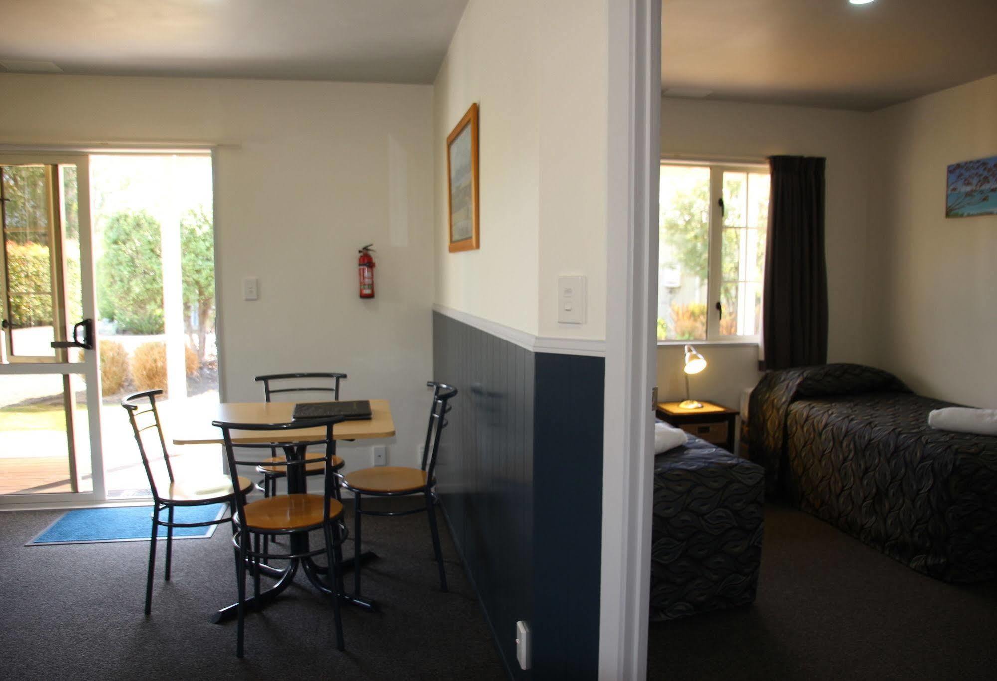 Kaikoura Cottage Motels Экстерьер фото